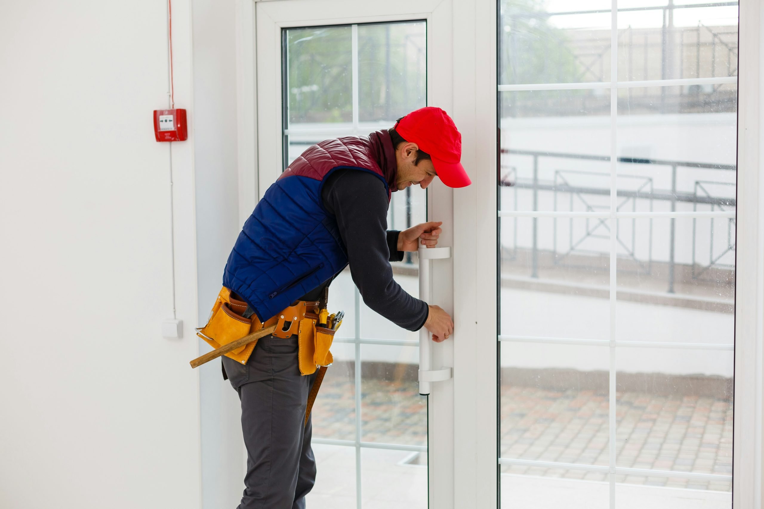 Featured image for “The Smart Way to Stop Burglars Before They Even Attempt a Break-in”